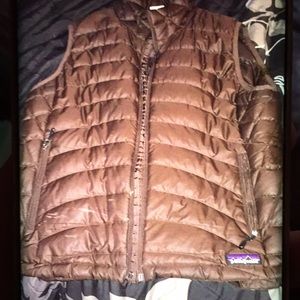 Women’s Large Patagonia down vest